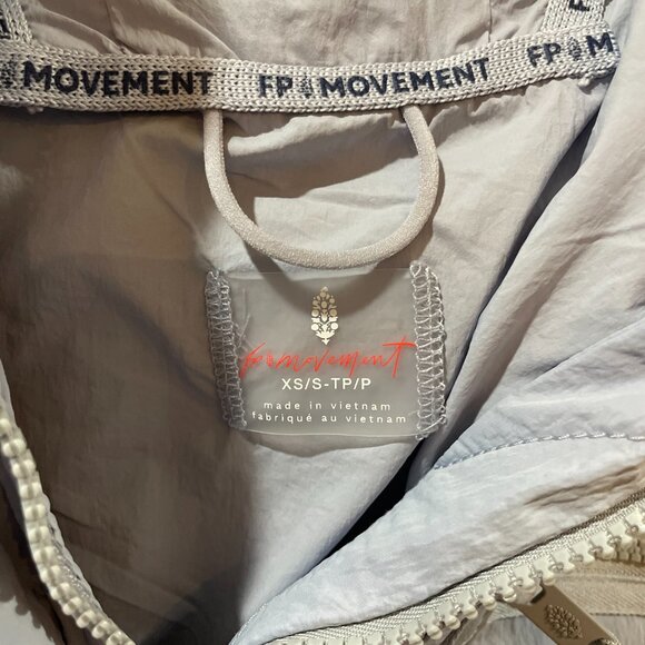 Free People Billie Boxy Lightweight Insulated Jacket Medium Large NWT - Picture 10 of 11